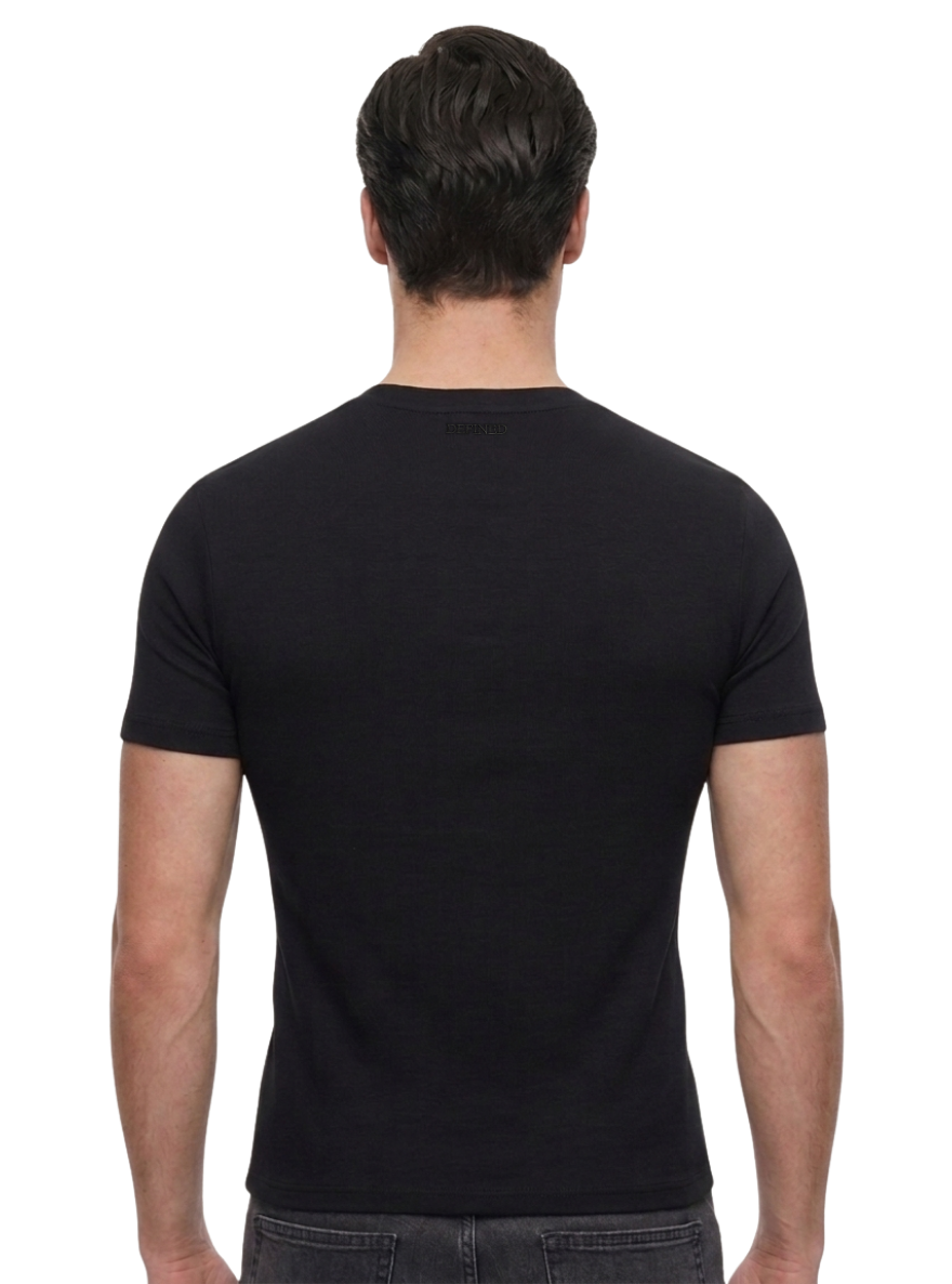 SLIM FIT T-SHIRT