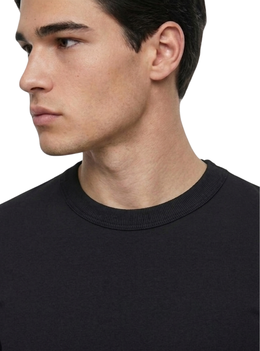 SLIM FIT T-SHIRT