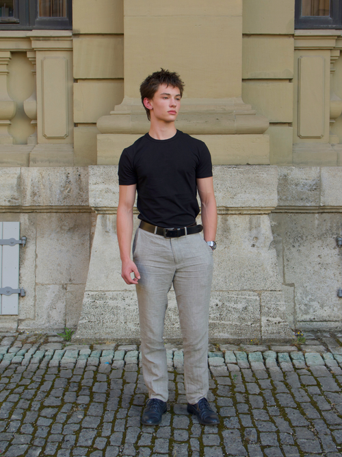 SLIM FIT T-SHIRT